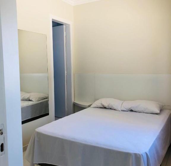 هاستل Chemin Suites