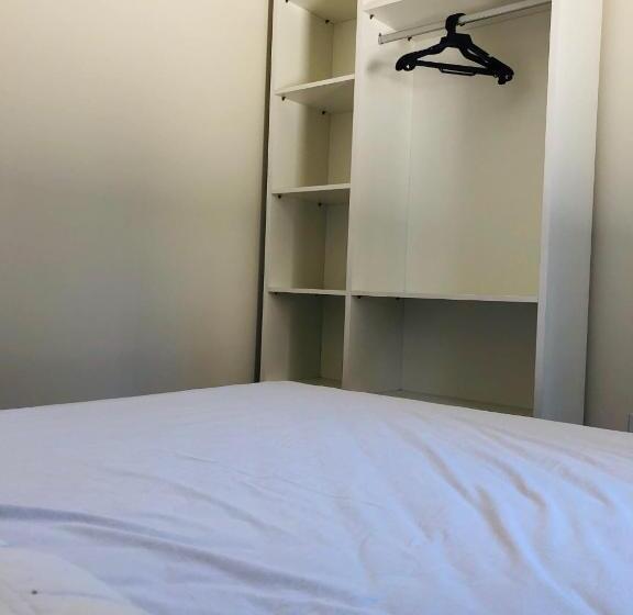 ユースホステル Chemin Suites