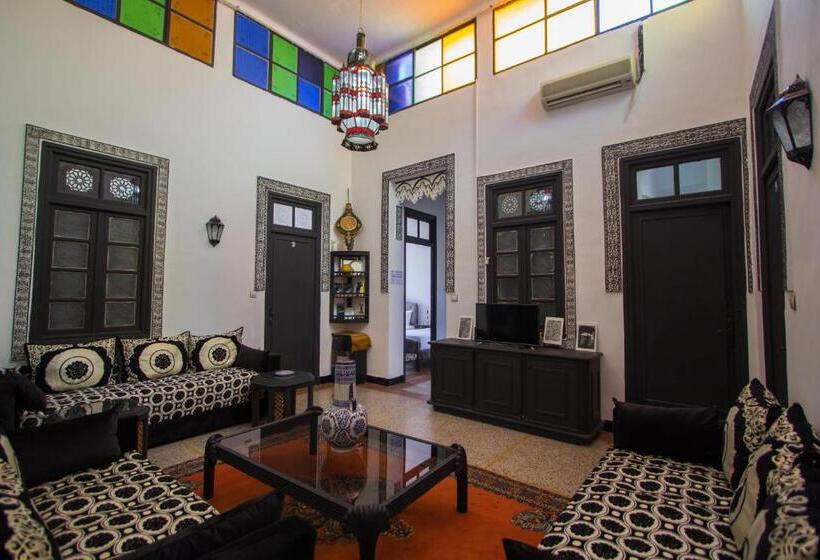 هاستل Hôtel Fontaine Campini