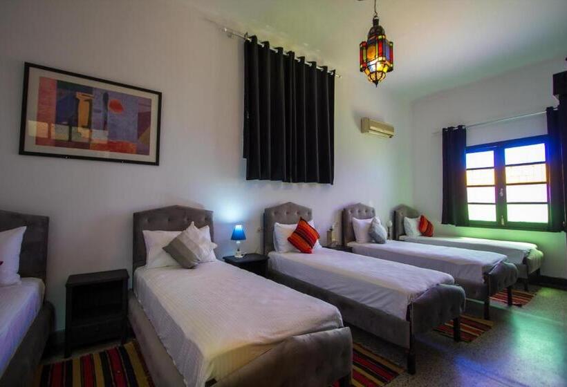 هاستل Hôtel Fontaine Campini