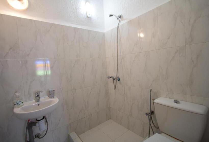 هاستل Hôtel Fontaine Campini