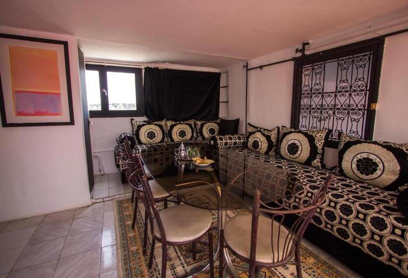 هاستل Hôtel Fontaine Campini