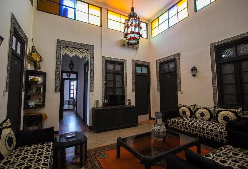 هاستل Hôtel Fontaine Campini