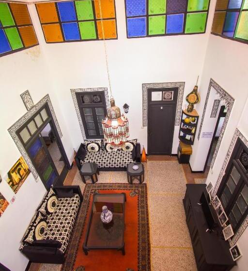 هاستل Hôtel Fontaine Campini