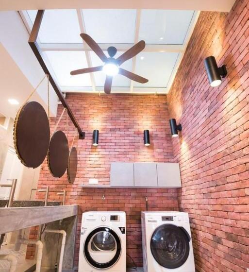 فندق صغير Sogor Female Dormitory