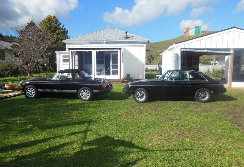 مبيت وإفطار Landfall Cottage