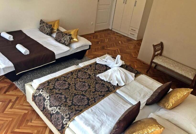 צימר Melior Szálló