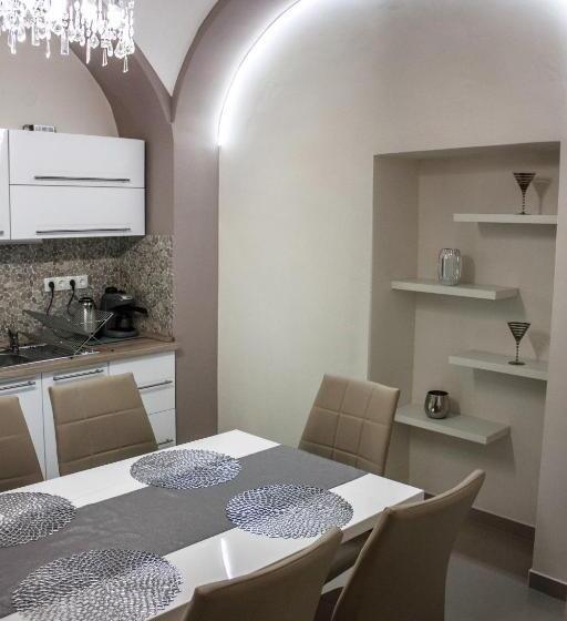 צימר Melior Szálló