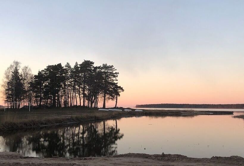 צימר Pensionat Grankullavik