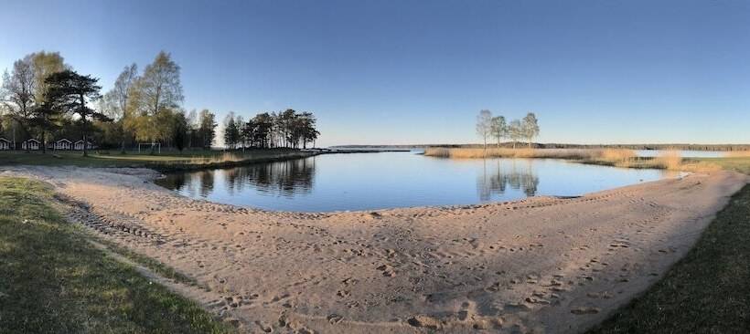 צימר Pensionat Grankullavik