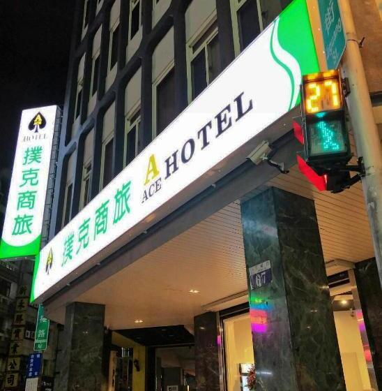 هتل Aace