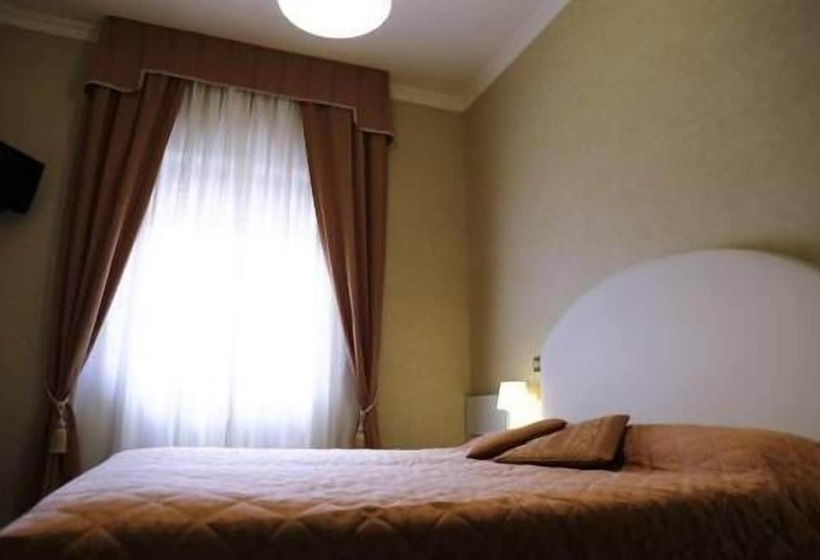 فندق Albergo Nord Roma