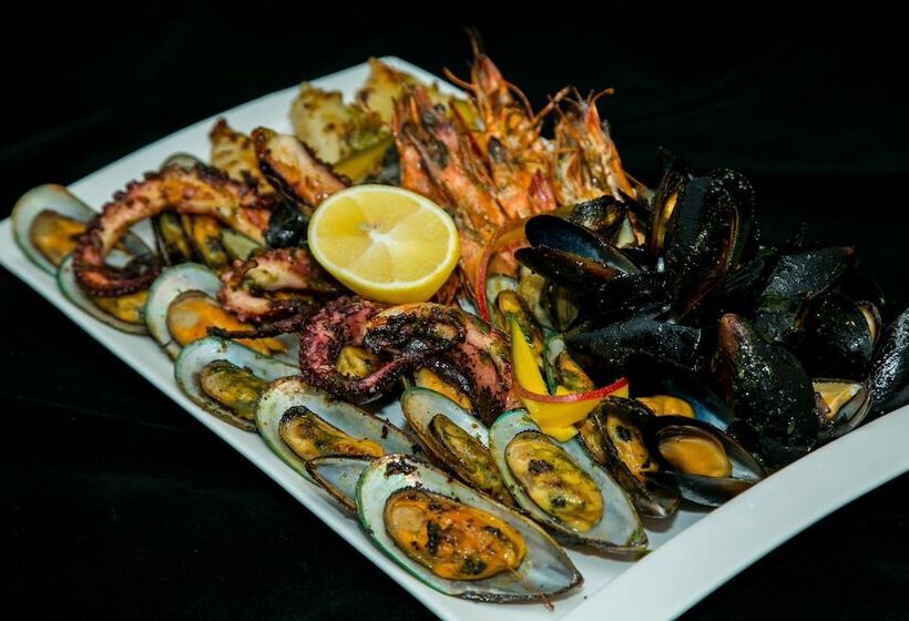 ホテル Almar Luxury