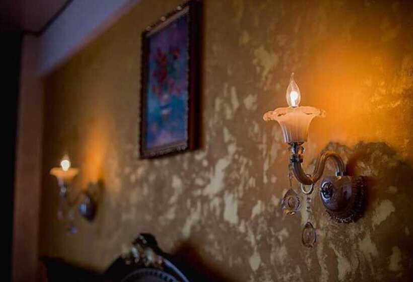 ホテル Almar Luxury