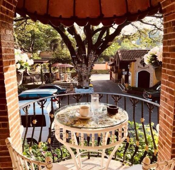 בית מלון כפרי Asiaten