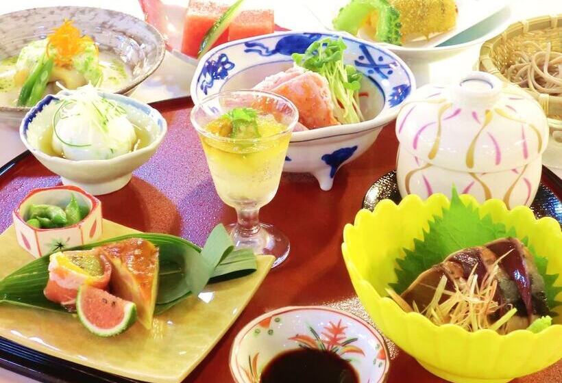 فندق Daisen White Palace