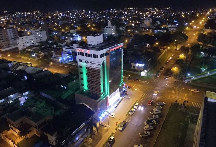 Holiday & Business Hotel Em Frente Ao Centro De Eventos E Arena Conda