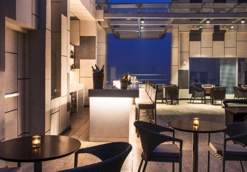 Отель Hyatt Regency Lucknow Gomti Nagar