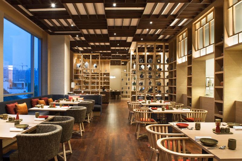 Отель Hyatt Regency Lucknow Gomti Nagar