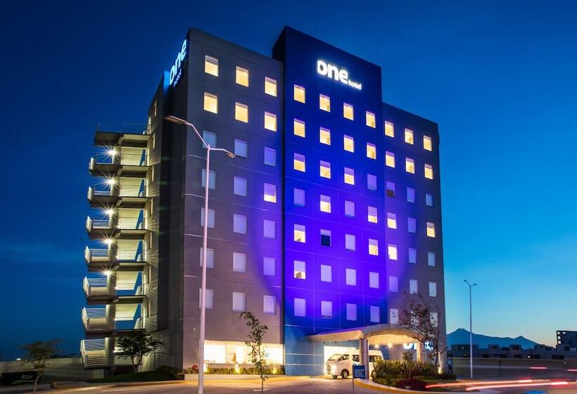 ホテル One Puebla Serdan