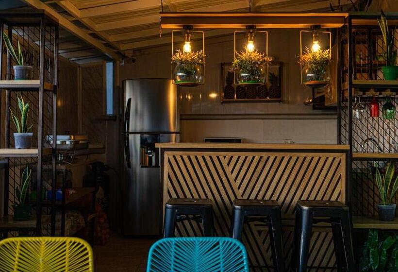 هتل Plataneras Plaza