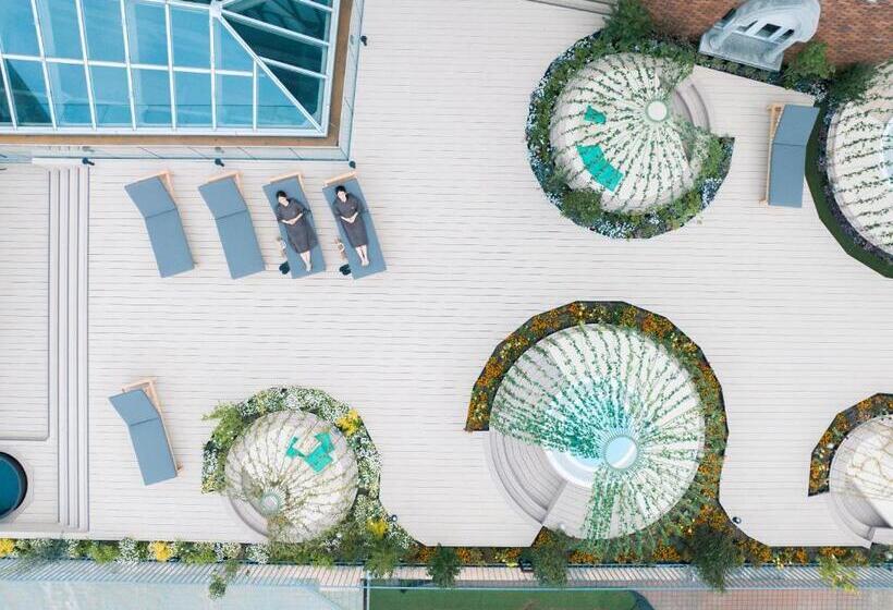 Royal Chester Nagasaki Hotel&retreat