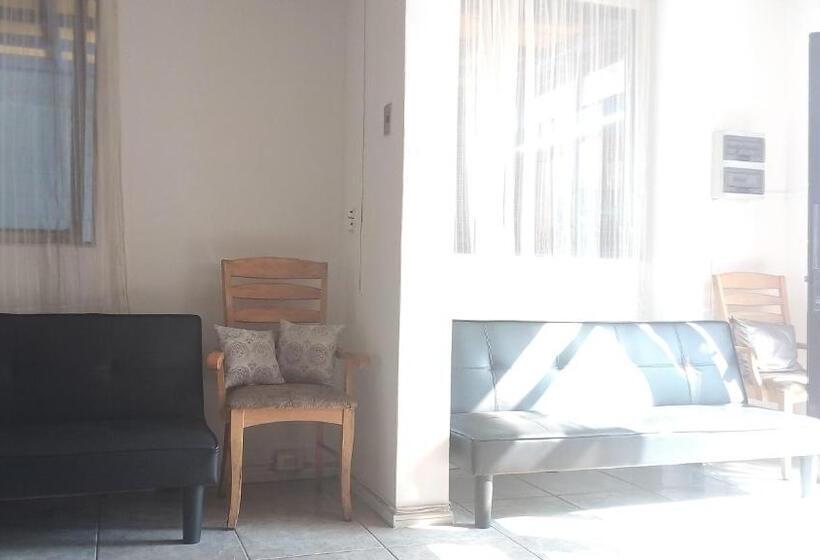 호텔 Hostal Rozal Spa Hospicio