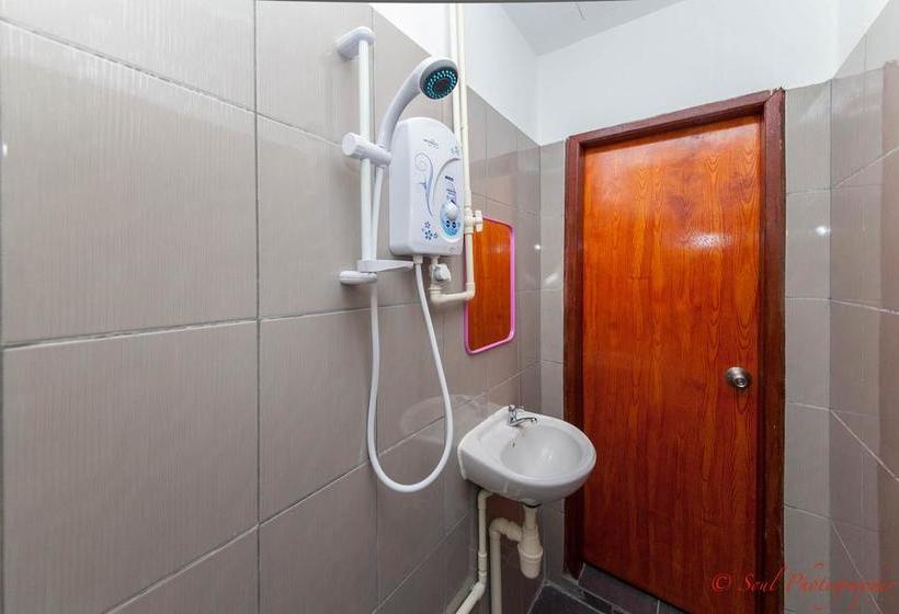 ホテル Zen Rooms Basic Star City Complex