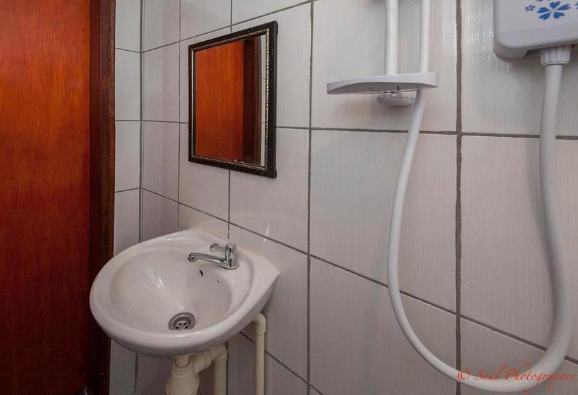 ホテル Zen Rooms Basic Star City Complex