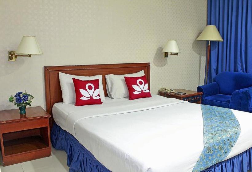 Отель Zen Rooms Sawojajar