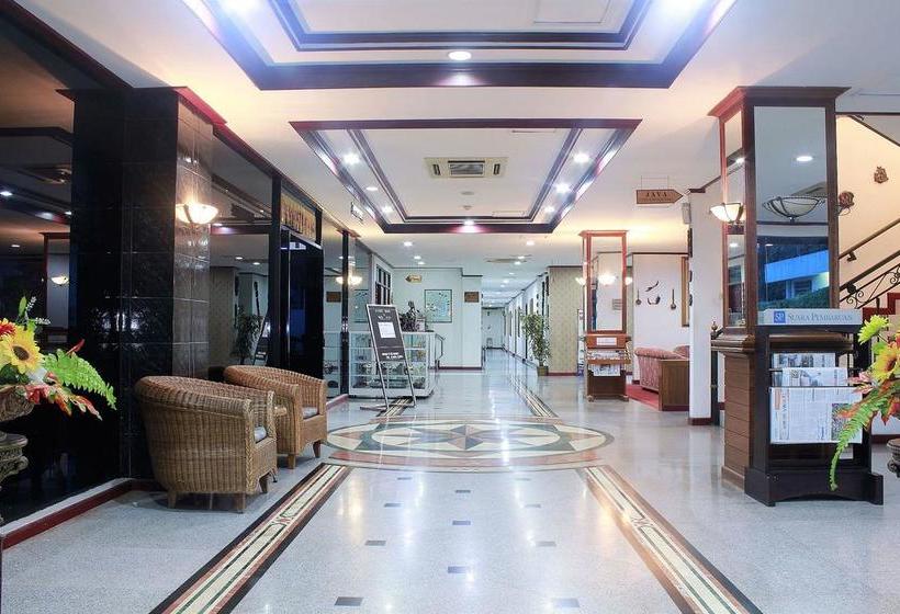 Отель Zen Rooms Sawojajar