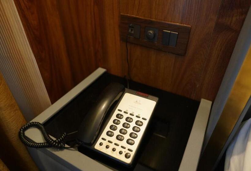 Kasauli Hills Resort