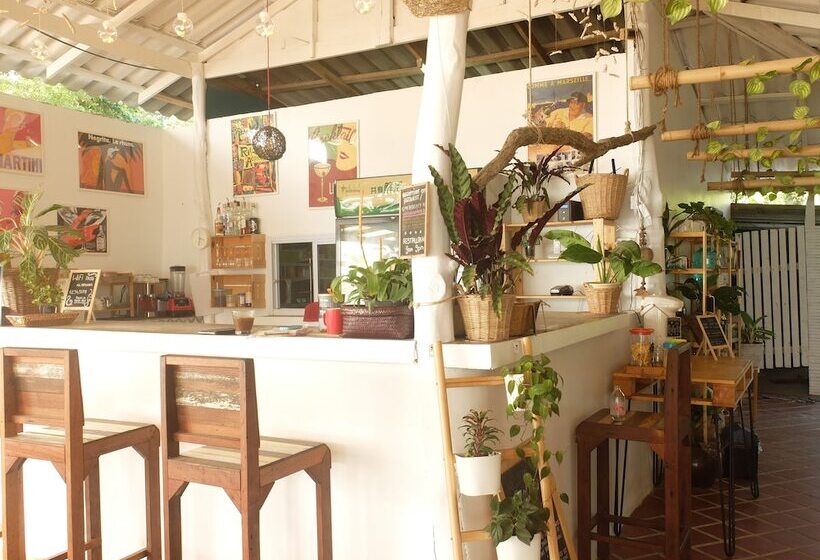 渡假胜地  Seaesta Beach