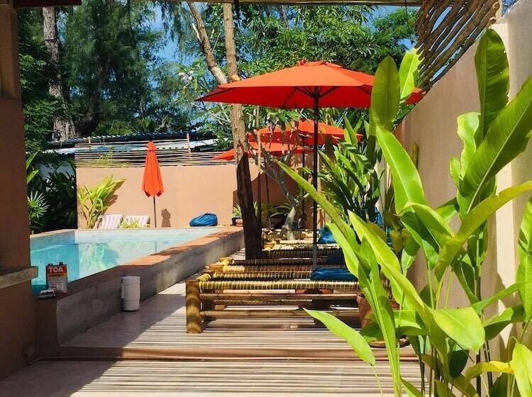 渡假胜地  Seaesta Beach