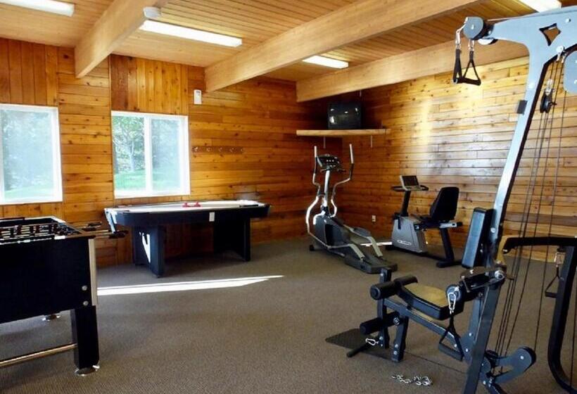 Akiskinook Lake Resort! 1 Bedroom Townhouse! Rent Monthly, Weekly, Private Entrance, Gas Bbq, Wi Fi