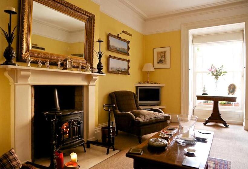 The Library House B&b