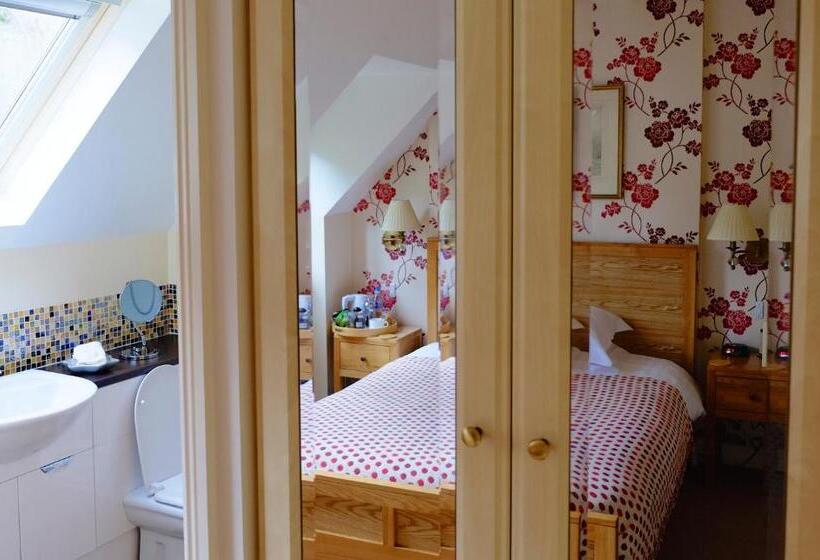 The Library House B&b