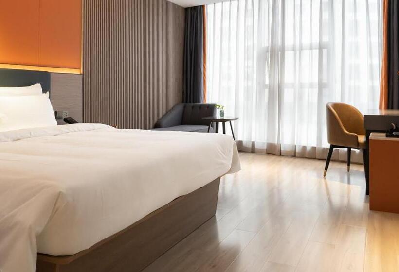 昊丽贵阳喷水池地铁站酒店