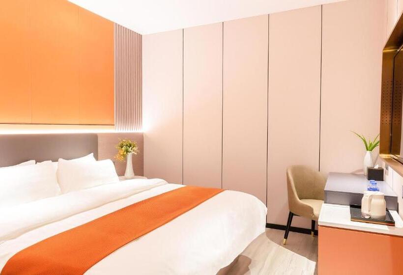 昊丽贵阳喷水池地铁站酒店