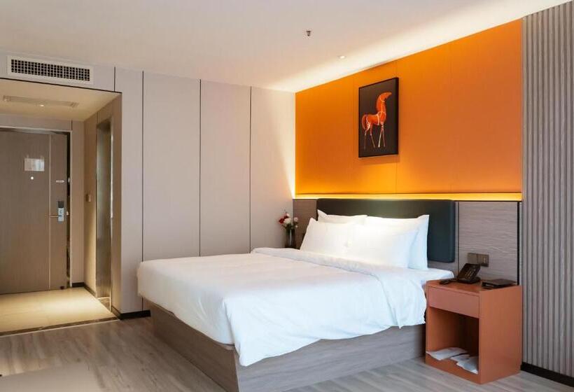 昊丽贵阳喷水池地铁站酒店