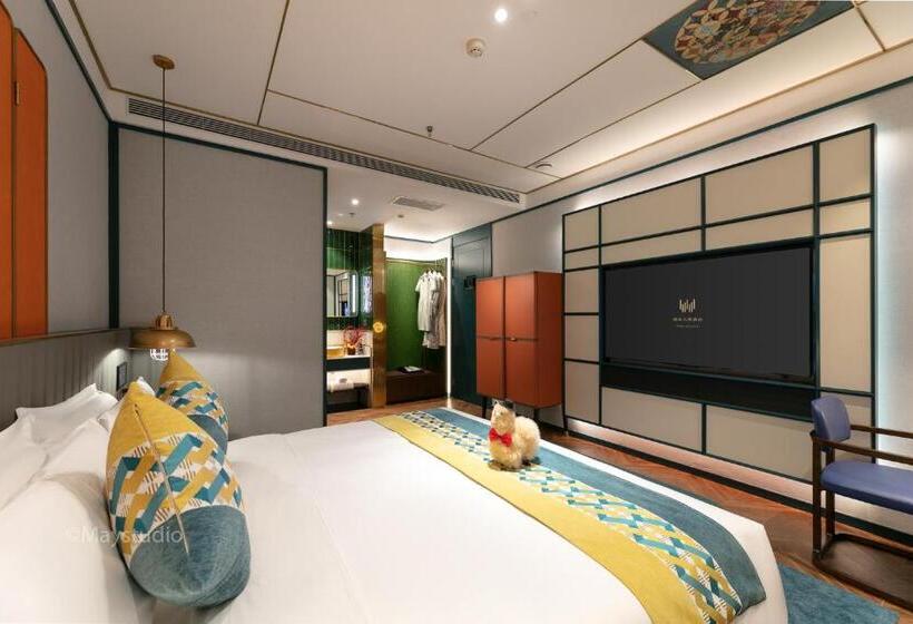 上海南京东路铂金万澳酒店