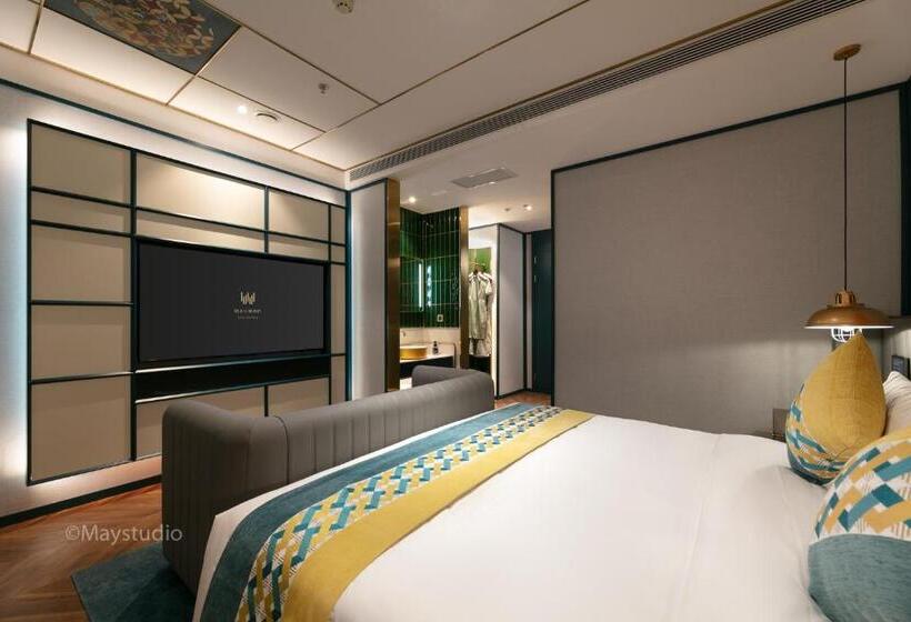 上海南京东路铂金万澳酒店