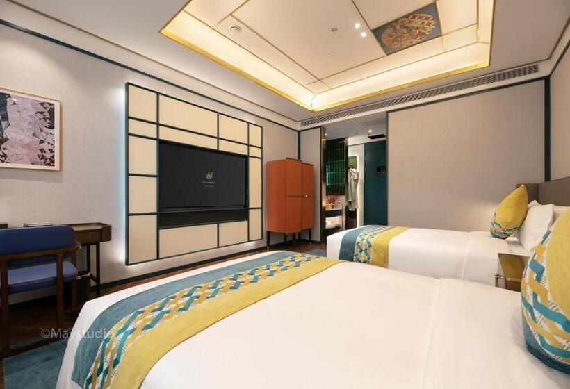 上海南京东路铂金万澳酒店