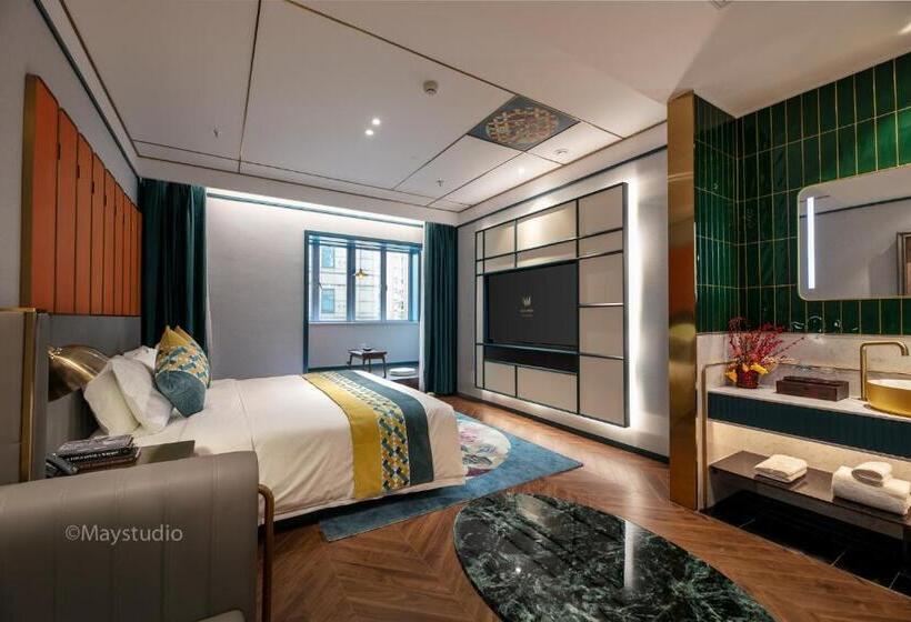 上海南京东路铂金万澳酒店