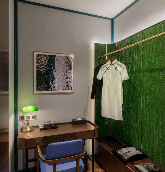 上海南京东路铂金万澳酒店