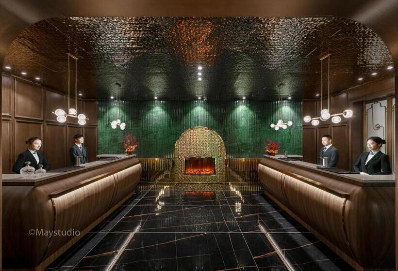 上海南京东路铂金万澳酒店