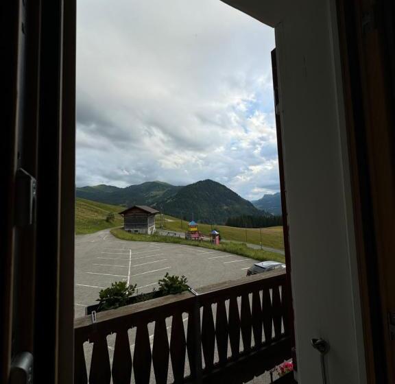 הוסטל Alprestaurant Stäldeli