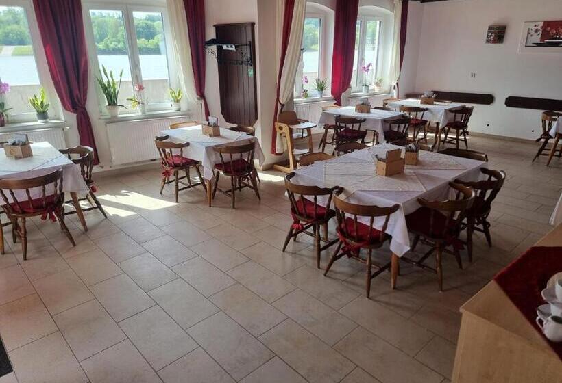 فندق صغير Gasthof Weidenauer  Gabi S Café