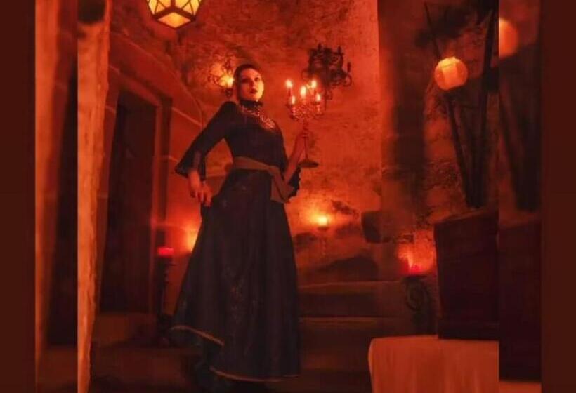 ベッドアンドブレックファースト Burg Hermannstein   Monks Room