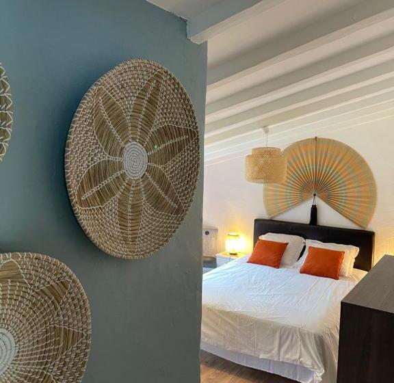 민박 La Borréliane